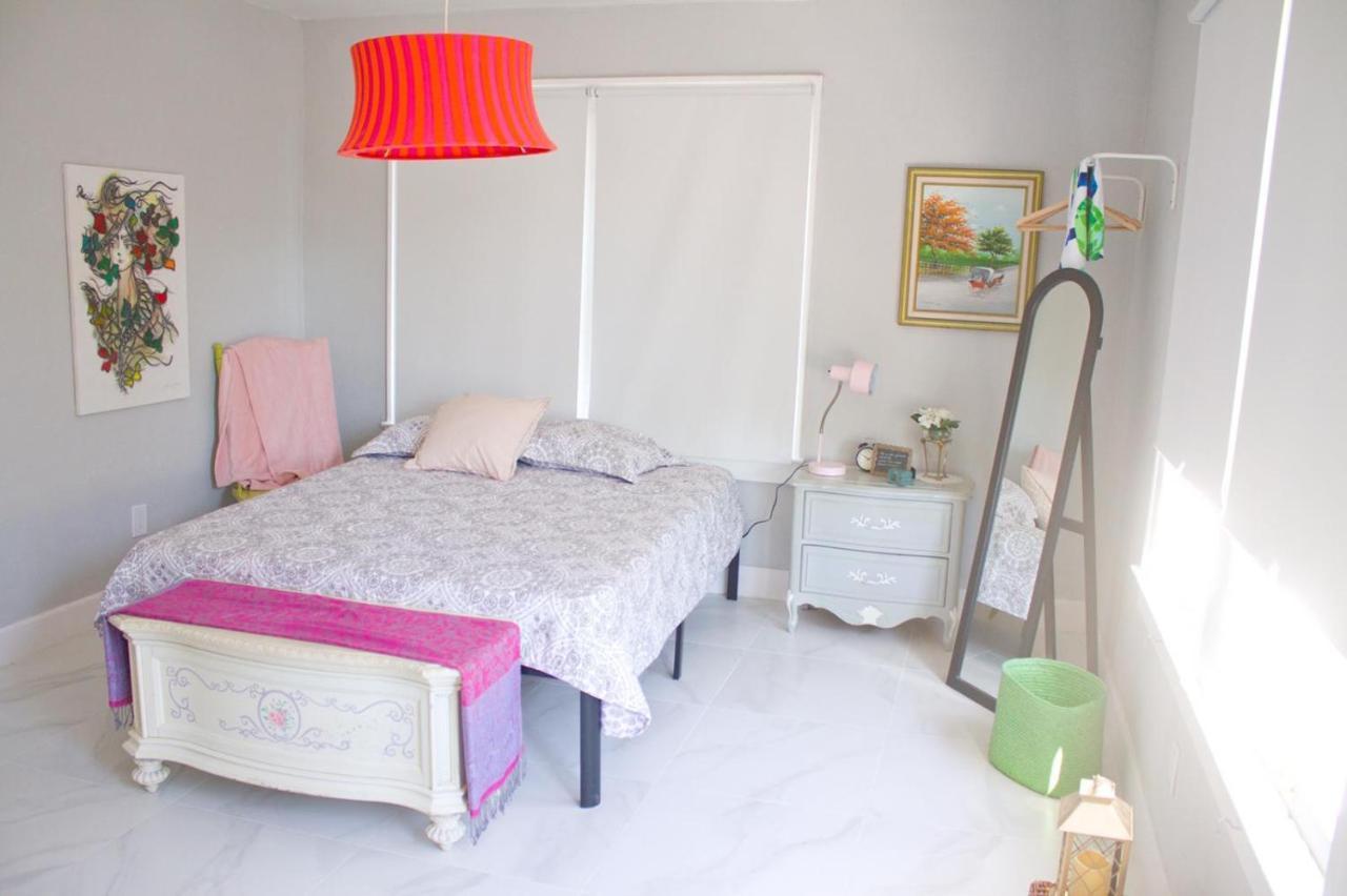 מיאמי Colorful And Luminous Suite Near Mia מראה חיצוני תמונה